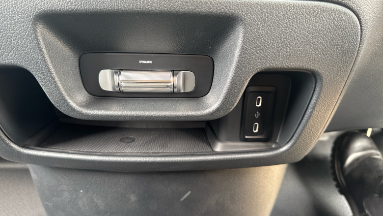 Mercedes-Benz Vito EL2 Electric Fwd 85kW 66kWh Pro Van Auto